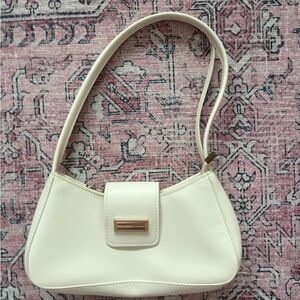 Elegant Cream Shoulder Bag